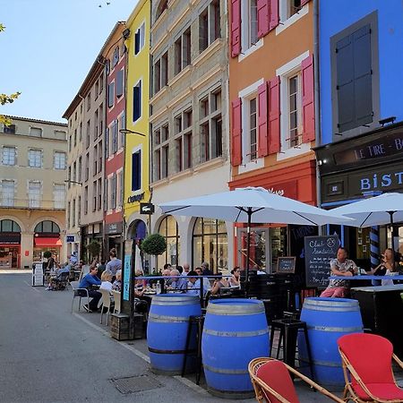 Appartement Chaleureux Au Pied De La Cite Avec Parking Carcassonne Zewnętrze zdjęcie